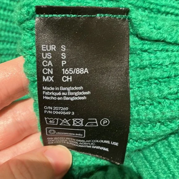 Green crochet sweater hoodie size small - Picture 5 of 6